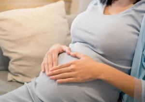 【知らないと怖い】妊娠中の歯周病と赤ちゃんの健康の関係